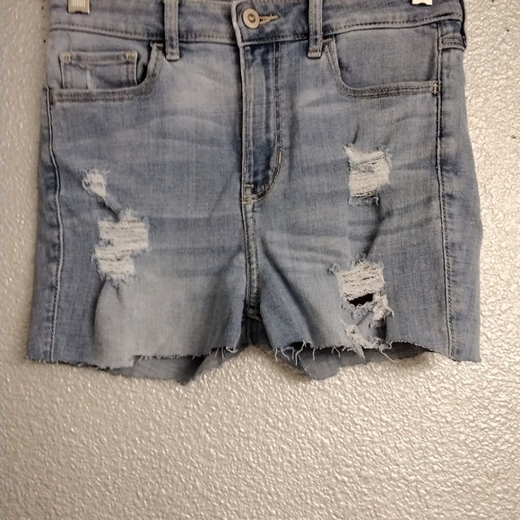 Hollister High Rise Cut Off Jeans  Size 26 - Picture 1 of 4